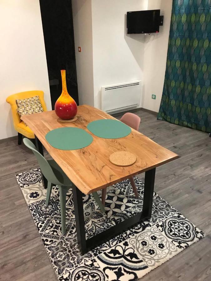 Appartement Les Haltes de la Rive Gauche à Sury-pres-Lere Extérieur photo