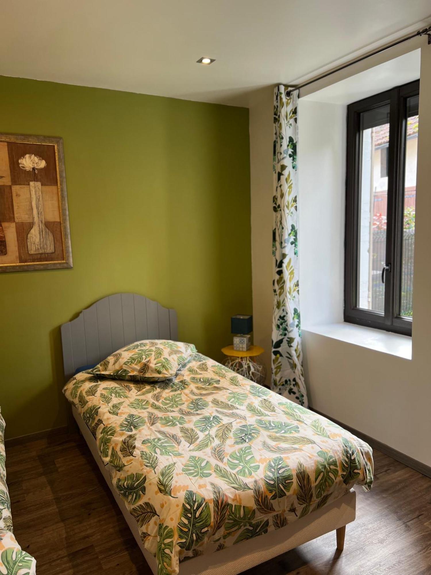 Appartement Les Haltes de la Rive Gauche à Sury-pres-Lere Extérieur photo